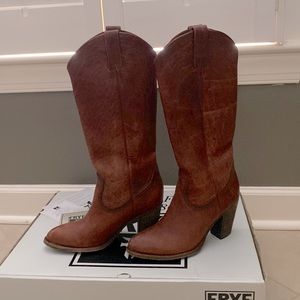 Frye Ilana Pull On. Size 8.5.  Cognac